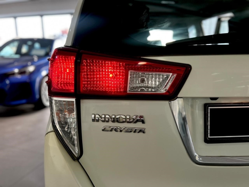 Toyota Innova Crysta 2.7 VX 7 Str