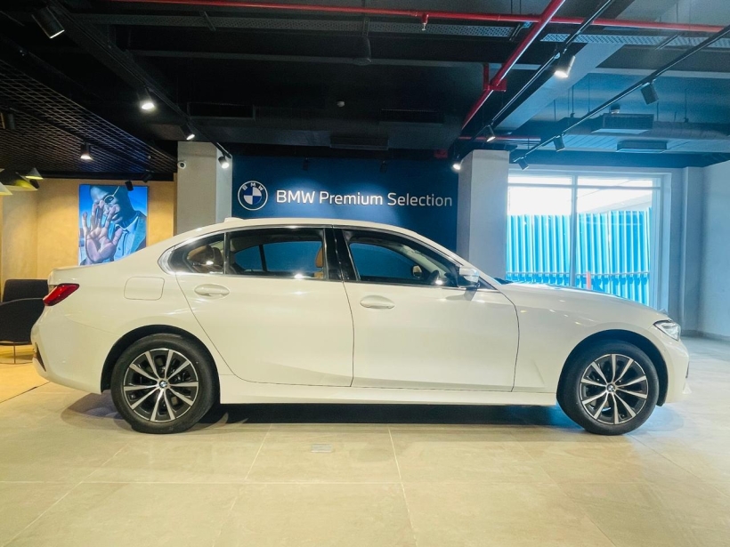 BMW 3 Series Gran Limousine 330Li Luxury Line