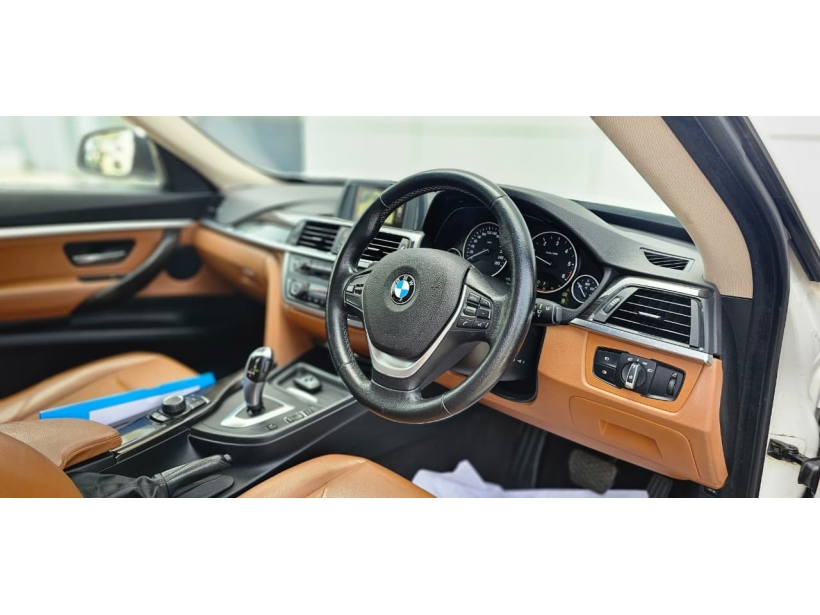 BMW 3 Series 320d Gran Turismo Luxury Line