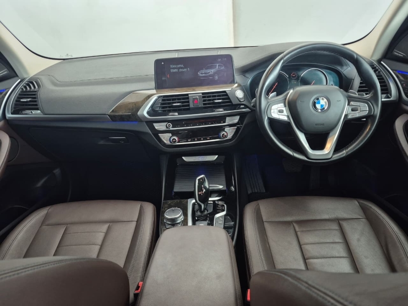 BMW X3 xDrive30i Luxury Line