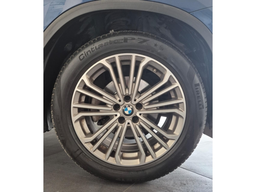 BMW X3 xDrive30i Luxury Line