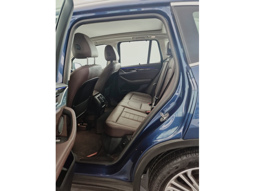 BMW X3 xDrive30i Luxury Line