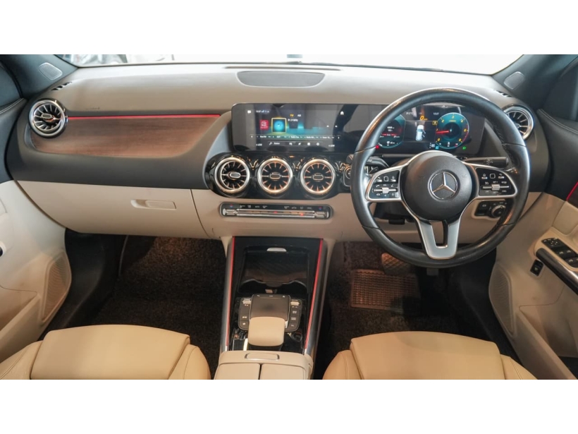 Mercedes Benz GLA Class 220d