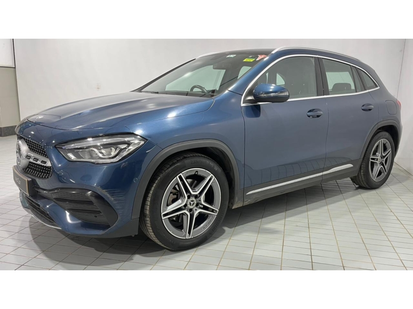 Mercedes Benz GLA 220d 4MATIC