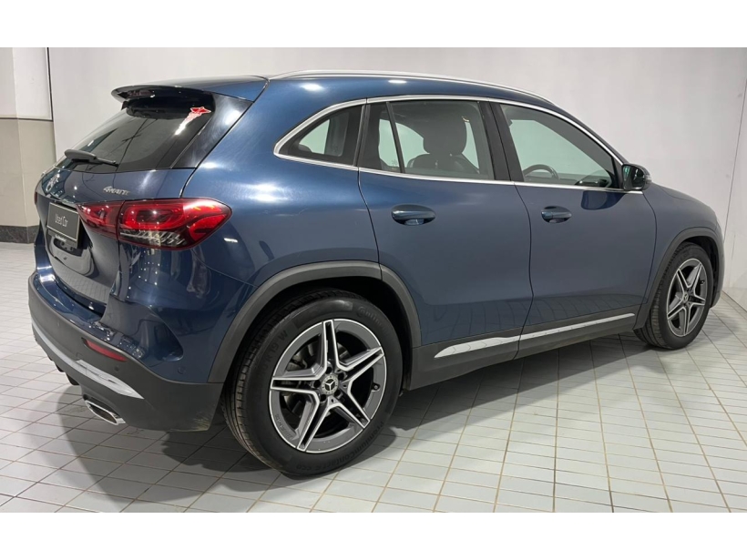 Mercedes Benz GLA 220d 4MATIC