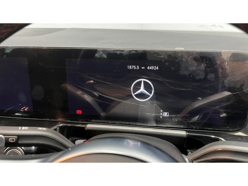 Mercedes Benz GLA 220d 4MATIC