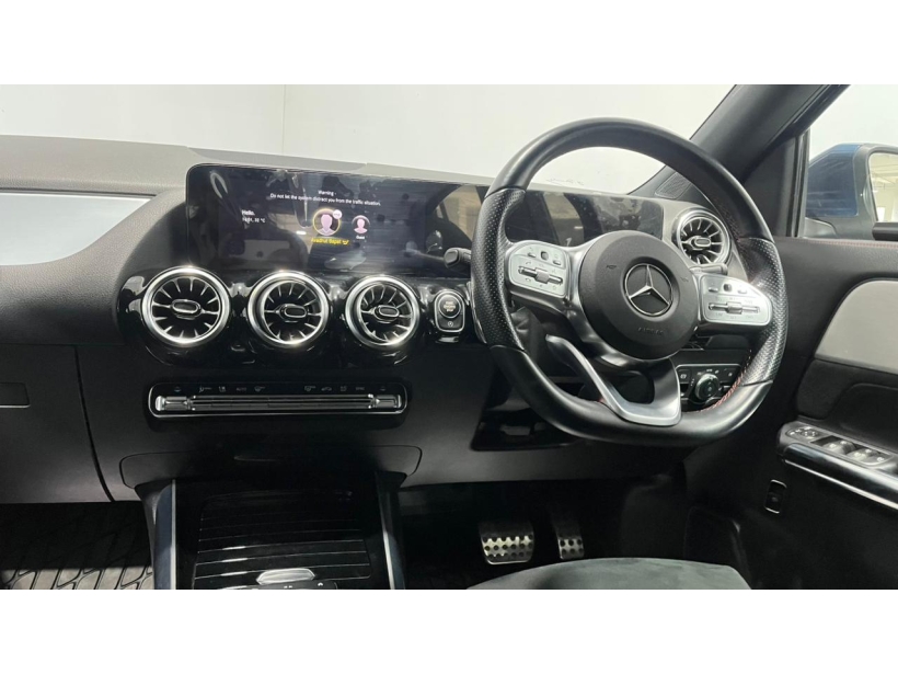 Mercedes Benz GLA 220d 4MATIC